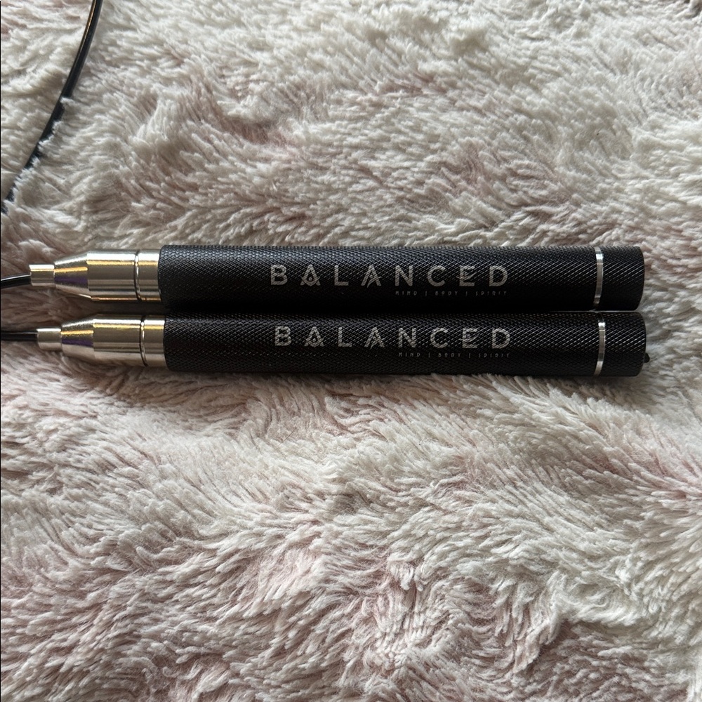 Black Jump Rope - Picture 2 of 2